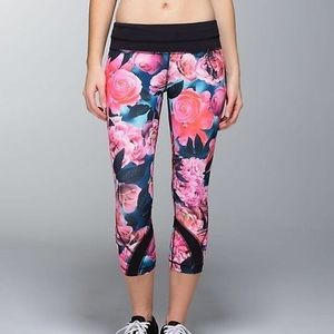 Lululemon Run Inspire Crop II
